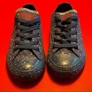 Navy with red & white splatter size 11 converse